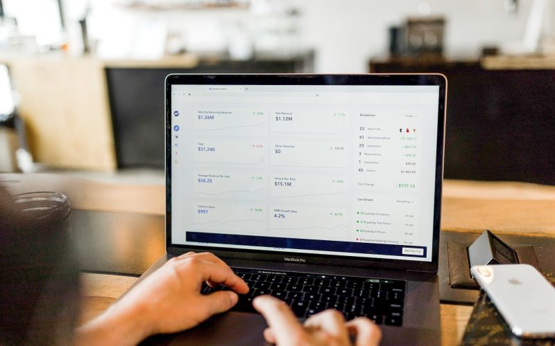 Effective Ways to Gather and Analyze Customer Analytics