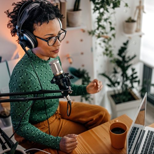 Por qué todo emprendedor debería considerar comenzar un podcast