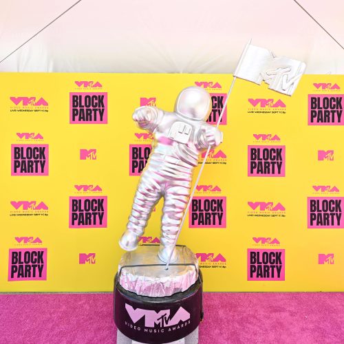 How retailers and media companies are teaming up to bring live shopping to the 2024 VMAs