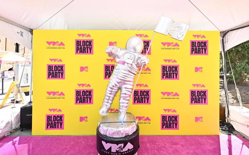 How retailers and media companies are teaming up to bring live shopping to the 2024 VMAs