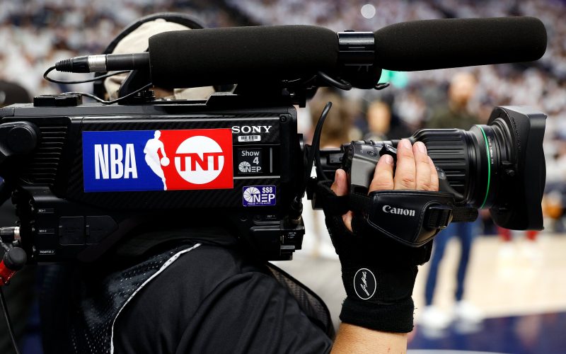 NBA, Warner Bros. Discovery agree to settle lawsuit over live game rights