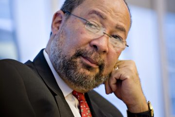 Richard Parsons, former Time Warner CEO, dies at age 76