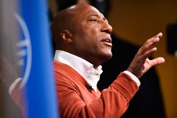 Byron Allen puts broadcast TV stations up for sale
