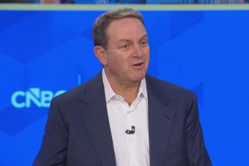 Versant debut earnings report shows continued pay TV pressure, digital growth